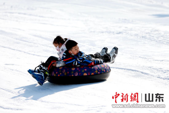 冰雪运动装备产业园建设提速(图1)